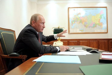 Председатель Правительства Российской Федерации В.В.Путин провёл в Сочи видеоконференцию по вопросам дорожного строительства