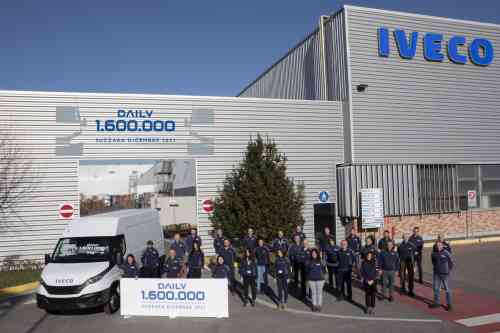 IVECO отмечает выпуск 1 600 000-го автомобиля Iveco Daily на историческом заводе в Судзаре!