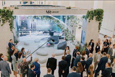 С 1 по 21 августа в «Манеже» проходит выставка MUF 2022, в рамках которой представлена масштабная экспозиция «Город для каждого»